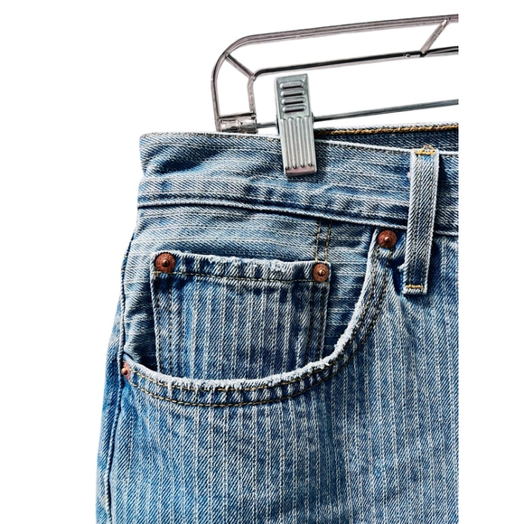 Levi Strauss 501 Striped Denim Blue Jean Shorts Size 32 Like New Cotton - Picture 2 of 5